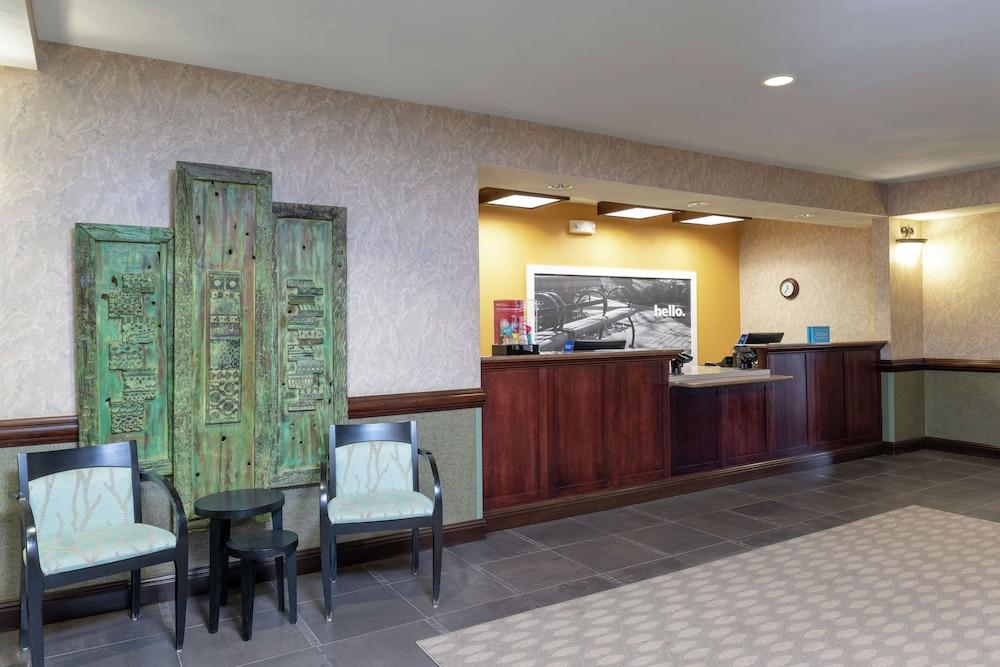 Hotel Hampton &