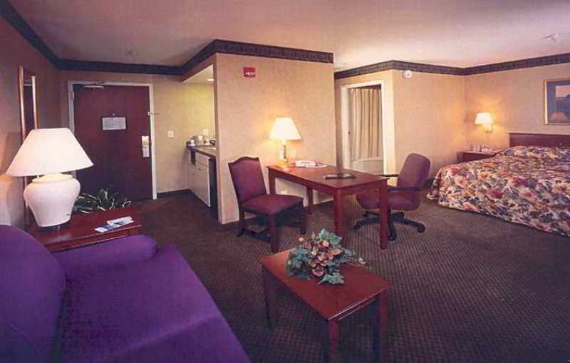 Hotel Hampton & 3*