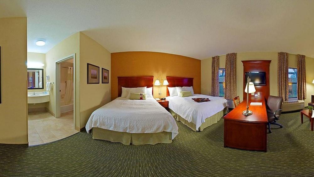 Hotel Hampton &